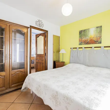 Maison Climatisée Dans Jardin